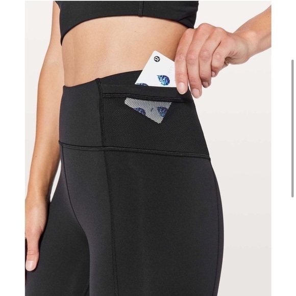 Lululemon black Biker shorts long with mesh - the Forget The Sweat Short - Picture 3 of 7